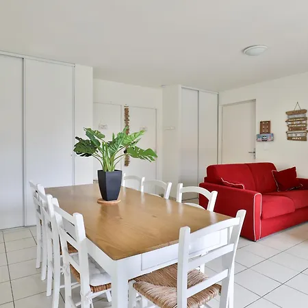 D Des Grands Lacs N19 - 4p8 Villa *